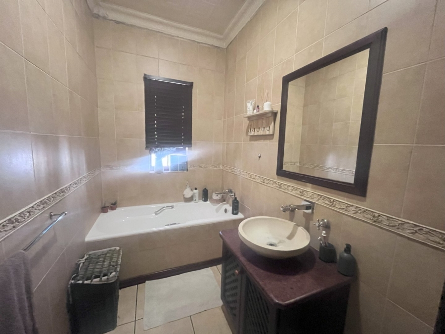 4 Bedroom Property for Sale in Westdene Free State